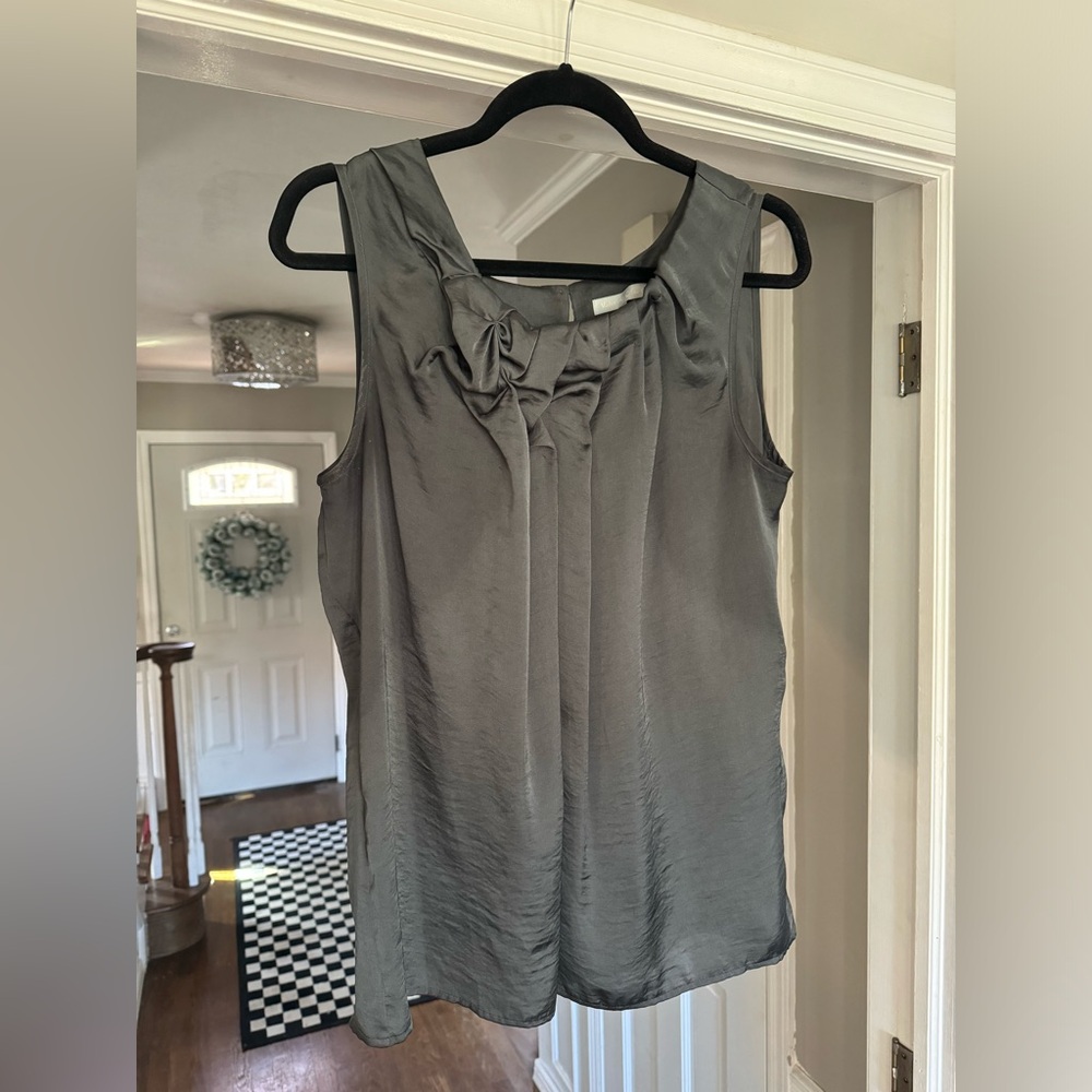 Violet & Claire 
Charcoal gray sleeveless women’s top size Large